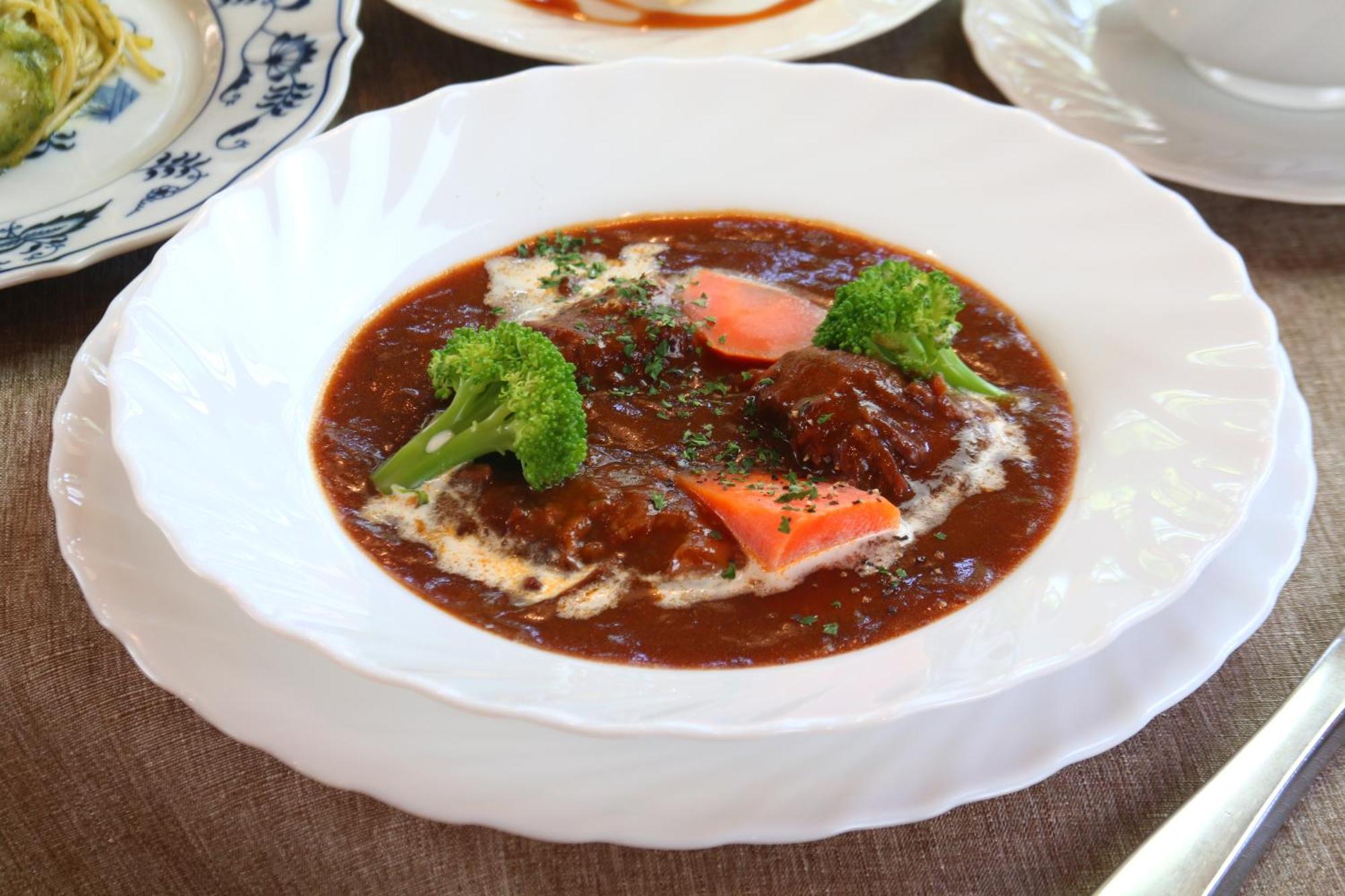 Guesthouse Curry Village Hokuto  Bagian luar foto